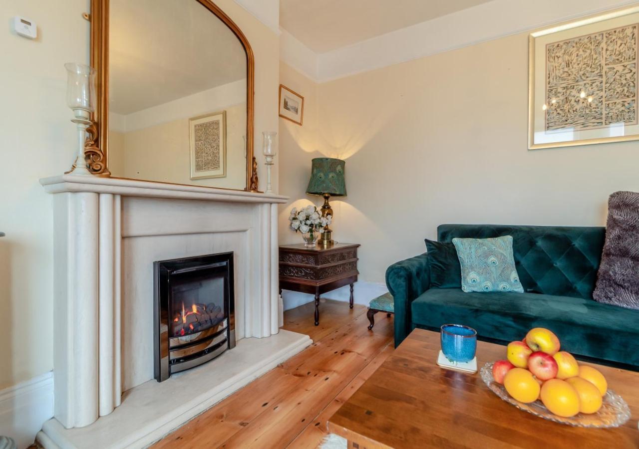 Вилла 39 London Road Хейлсуорт Экстерьер фото