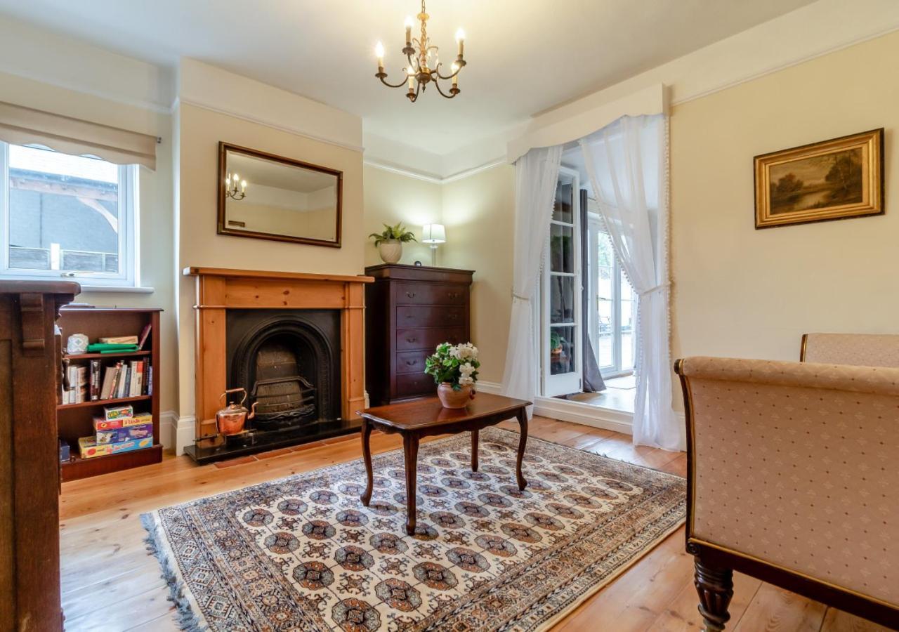 Вилла 39 London Road Хейлсуорт Экстерьер фото