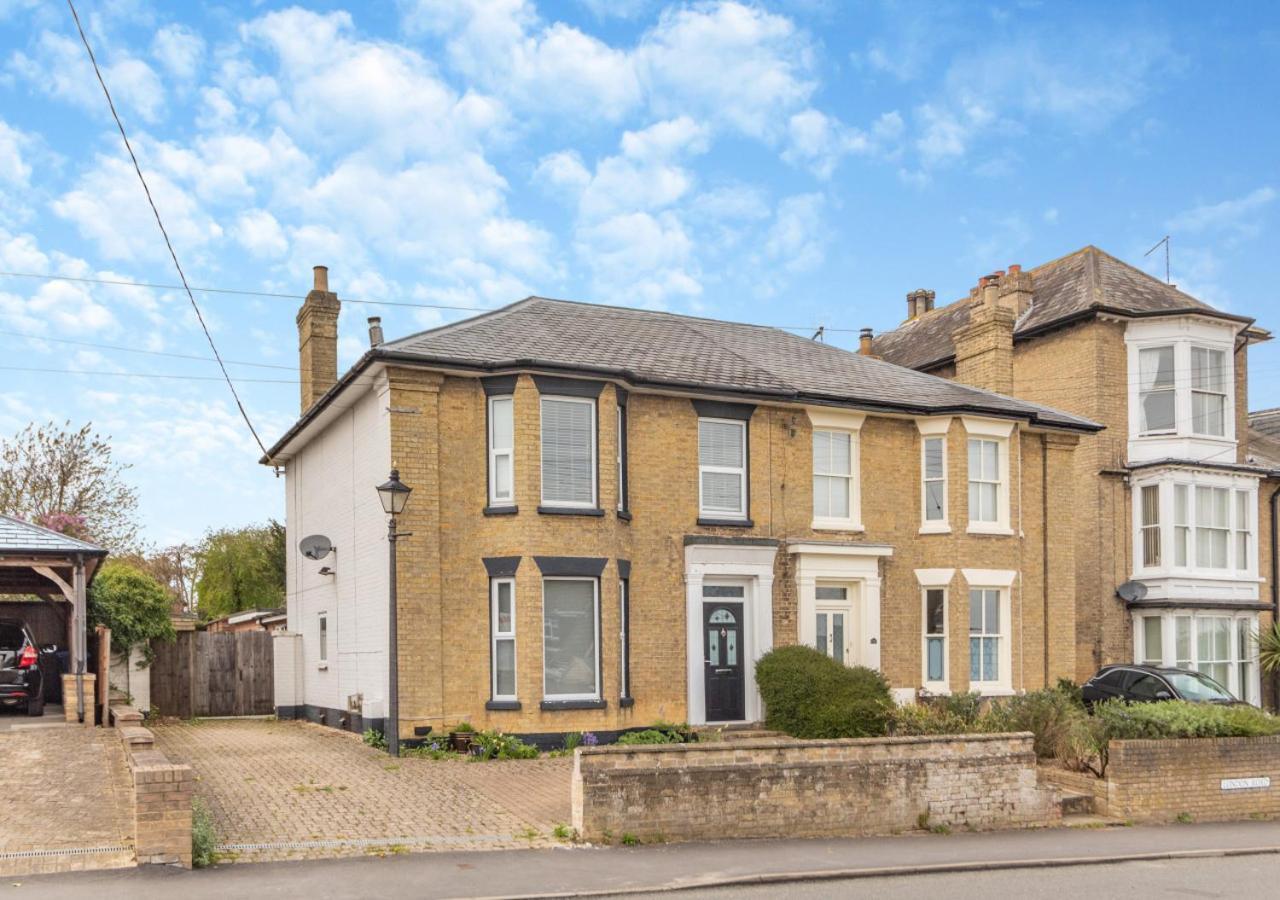 Вилла 39 London Road Хейлсуорт Экстерьер фото